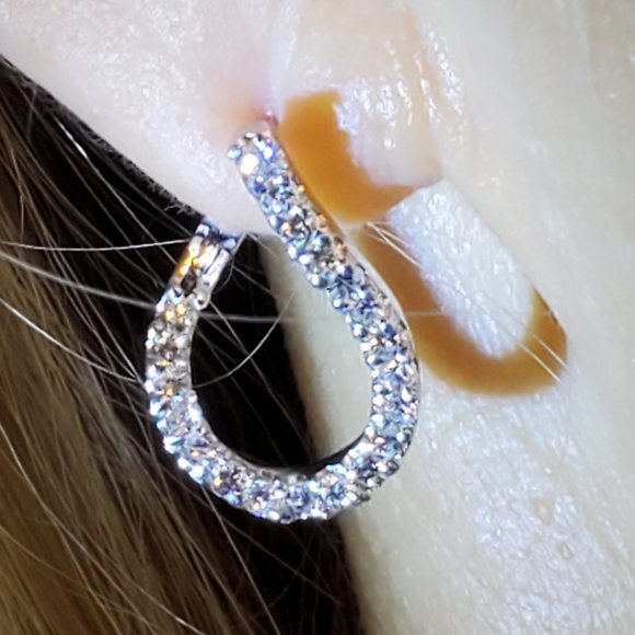 14K WHITE GOLD DIAMOND EARRINGS. - Picture 4 of 8